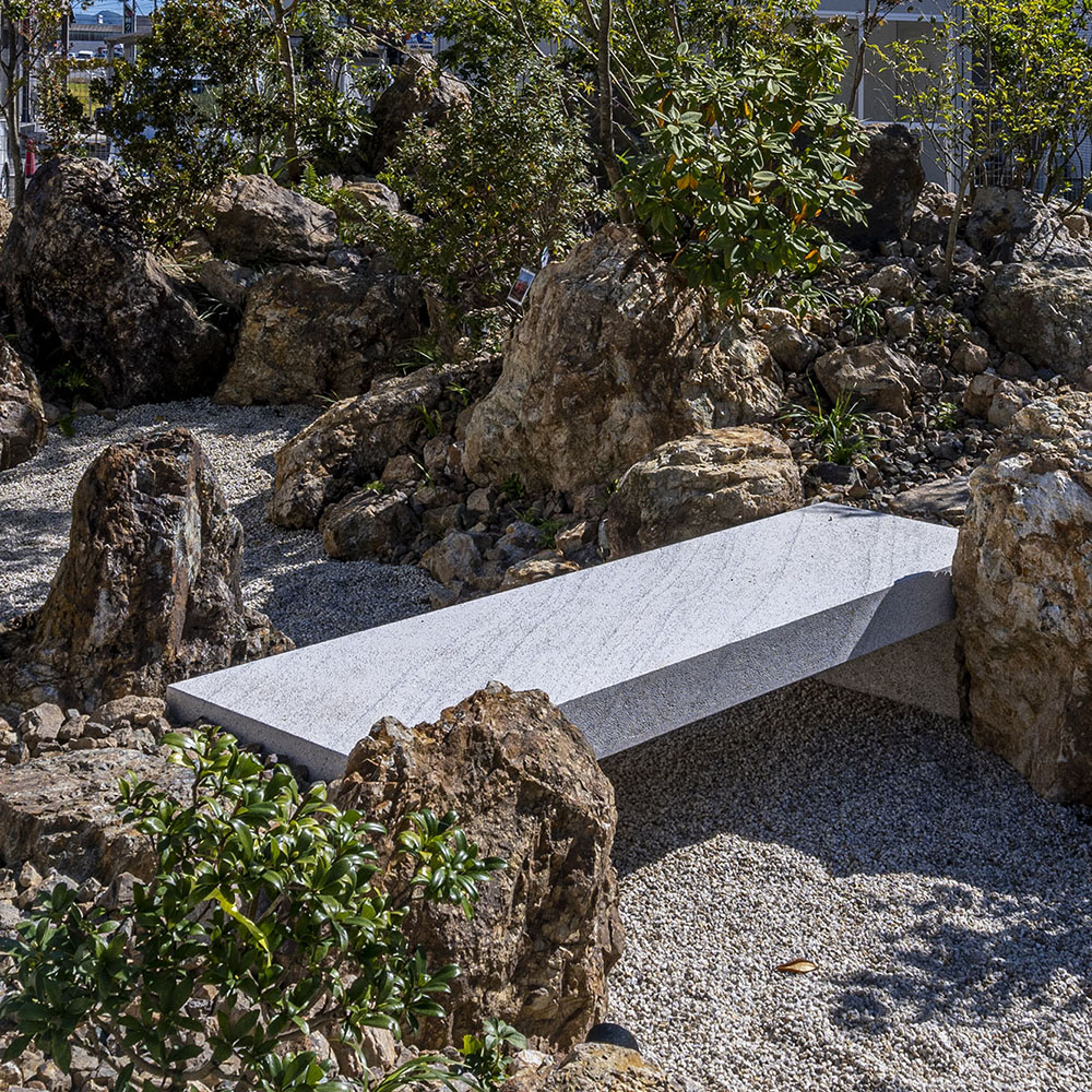 御影直橋 白 五面ビシャン仕上げ | 造園資材館