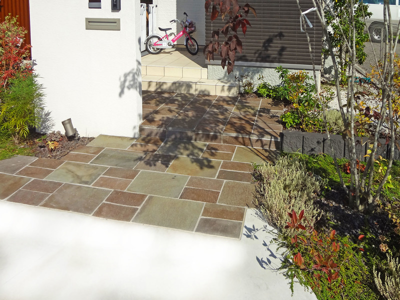 ジャワストーン方形 手割 | 造園資材館