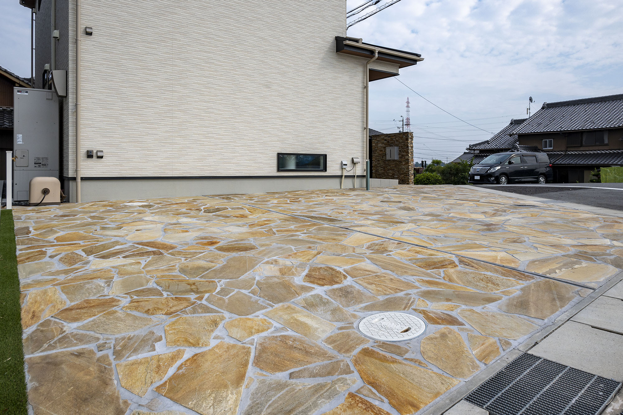 ドネガルストーン 乱形 ブラウン | 造園資材館