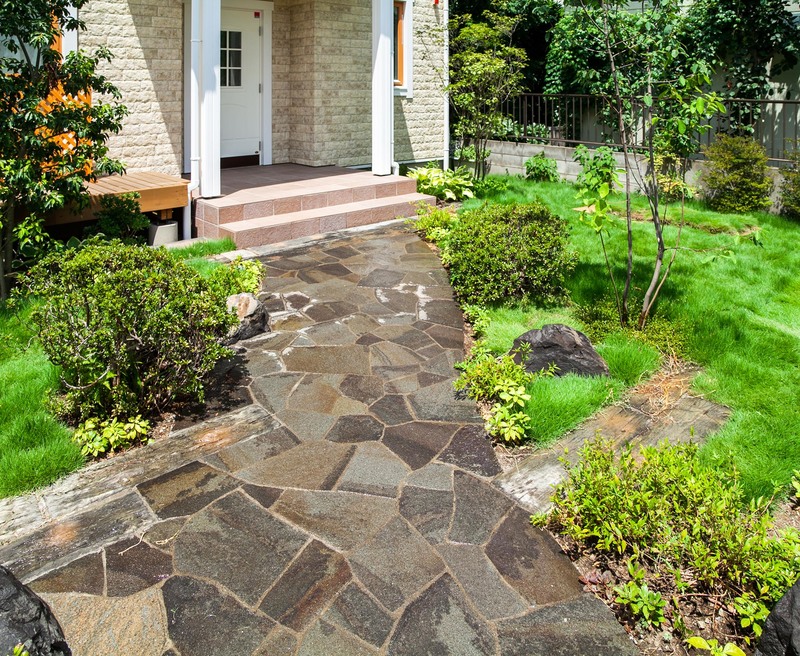 諏訪鉄平石 乱形 | 造園資材館