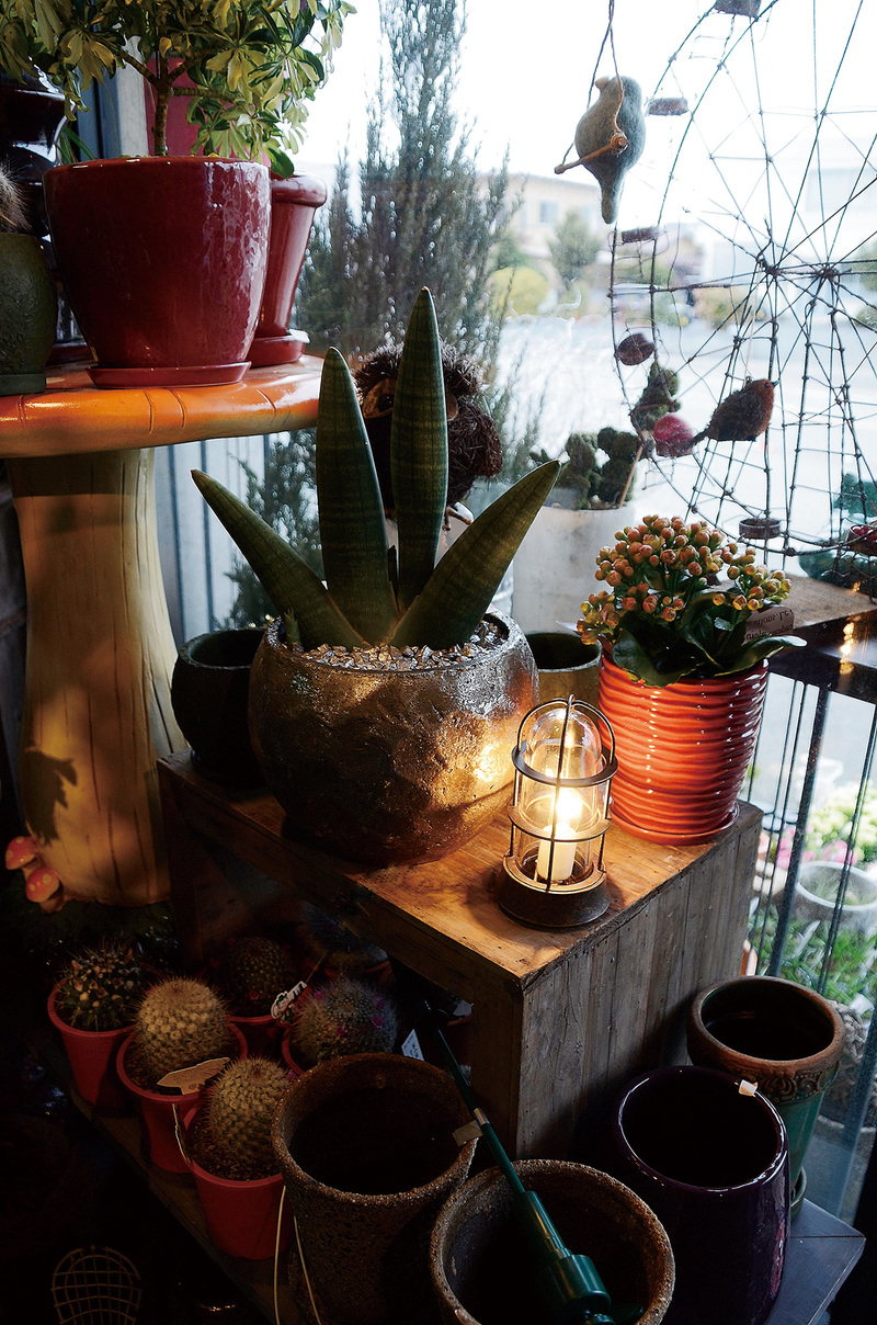 ガーデンライト ミニ 真鍮古色 | 造園資材館